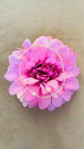Brățară Handmade cu Șnur Bej Reglabil și Perlă Swarovski Albă – Eleganță Clasică Brățară Handmade cu Șnur Bej Reglabil și Perlă Swarovski Albă – Eleganță Clasică