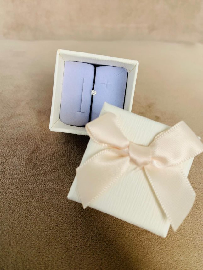 Inel Elegant cu Șnur Reglabil și Cristal Swarovski