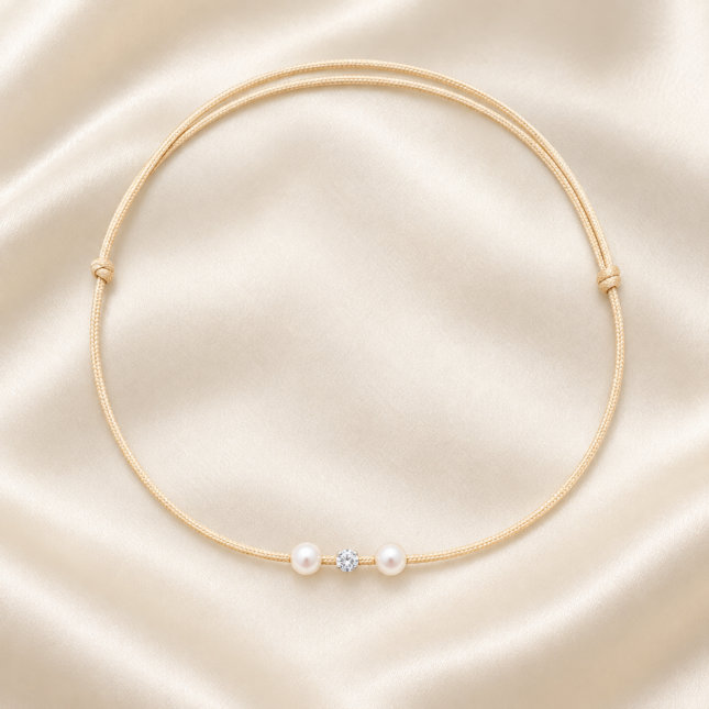 Brățară de Gleznă Handmade cu Cristal Swarovski și Perle Albe – Puritate și Eleganță la Picior