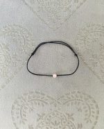 Bratara cu snur reglabil si perla swarovski alba Bratara cu snur reglabil si perla swarovski alba