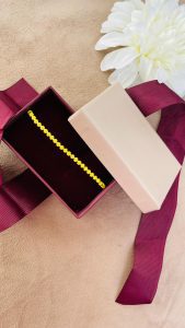 Brățară Handmade cu Mărgele Miyuki Galbene Placate cu Argint pe Șnur Reglabil – Vibrantă și Elegantă