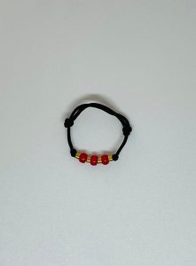 Inel Handmade cu Șnur Reglabil și Mărgele Miyuki Roșii Placate cu Aur 24K – Pasiune la Deget