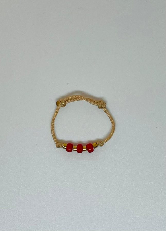 Inel snur reglabil si margele Miyuki rosii si margele Miyuki placate cu aur de 24k