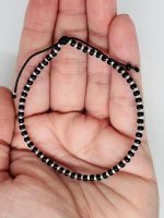 Bratara cu snur reglabil si margele Miyuki negre, placate cu argint