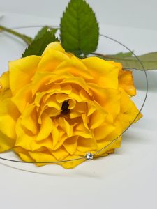 Colier guta stralucitor cu cristal swarovsky Colier guta stralucitor cu cristal swarovsky
