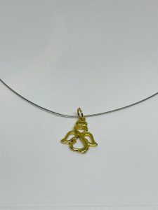 Colier Handmade din Gută Strălucitoare cu Pandantiv Îngeraș – Protecție, Iubire și Eleganță la Gât