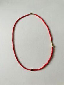 colier-rosu