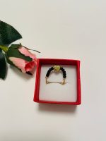 Inel cu snur reglabil si margele Miyuki negre si pandantiv inimioara