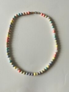 Colier Handmade „Bomboane de Perle" din Perle Colorate din Lemn cu Inchizătoare Aur 18K – Jucăuș și Adorabil Colier Handmade „Bomboane de Perle" din Perle Colorate din Lemn cu Inchizătoare Aur 18K – Jucăuș și Adorabil