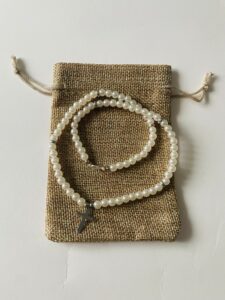 Colier Handmade „Perlă Divină" – Eleganță Clasică și Feminitate Autentică Colier Handmade „Perlă Divină" – Eleganță Clasică și Feminitate Autentică
