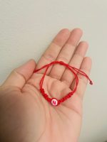 Brățară Împletită Reglabilă din Șnur Roșu cu Inițială Personalizată