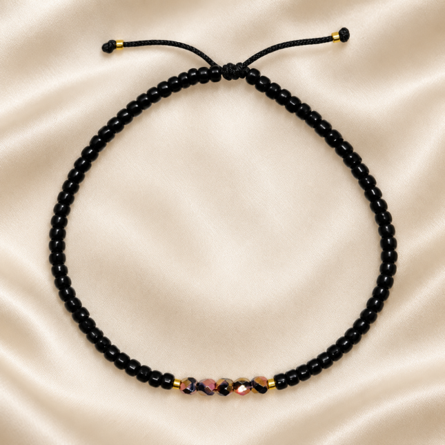 Brățară Handmade Aurora cu Șnur Reglabil și Pandantiv Placat cu Aur 24K – Lumina Nordului la Mână