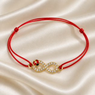 Brățară Handmade Cu Simbol Infinit, Cristale Și Buburuză Aurie Pe Șnur Roșu Reglabil – Noroc Infinit