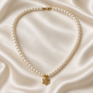 Colier Handmade „Perlă de Gheață" – Rece, Strălucitoare, Irezistibilă