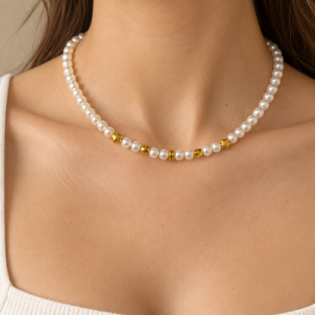 Colier Handmade „Perlă Stelară" – Strălucire de Stea Purtată la Gât