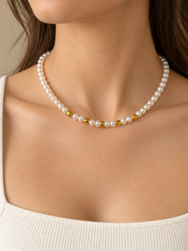 Colier Handmade „Perlă Stelară" – Strălucire de Stea Purtată la Gât